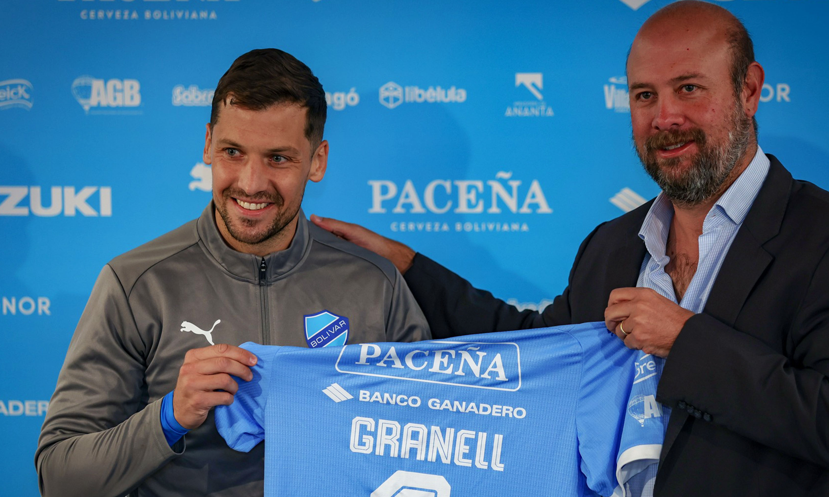 Alex Granell fue presentado esta mañana en Bolívar 