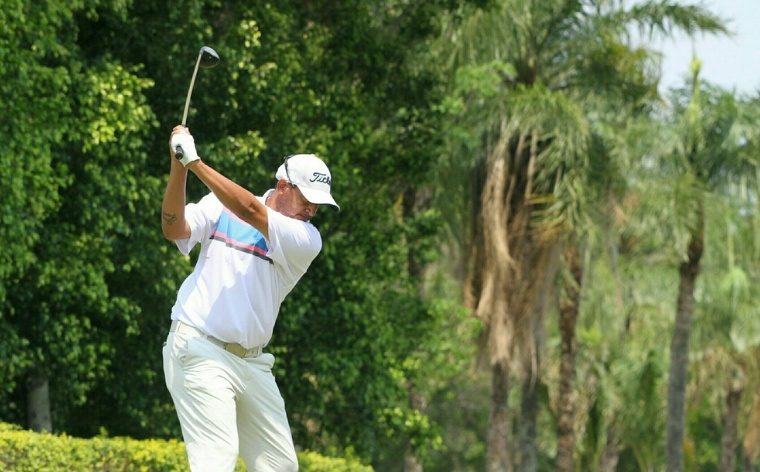 Álvarez ganó