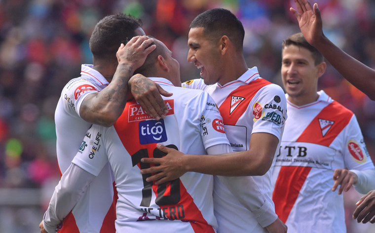 Always Ready gana en casa