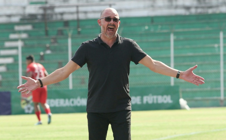 Arias molesto
