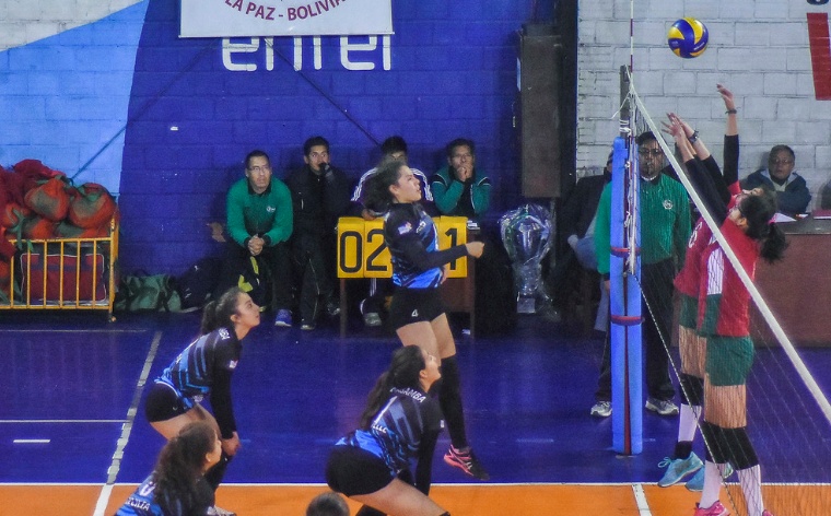 Ascensos en el voley