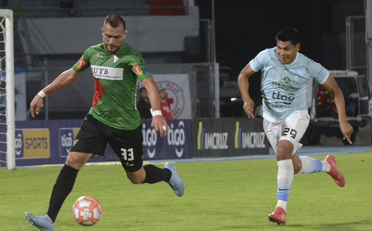 Aurora escapa del fondo