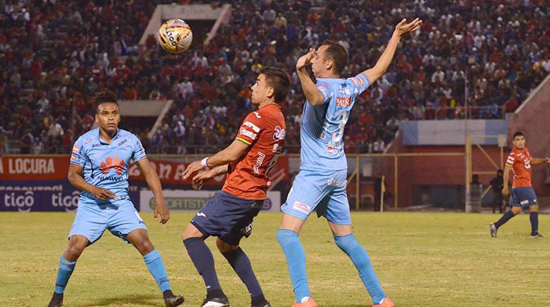 Bolívar busca aproximarse al título