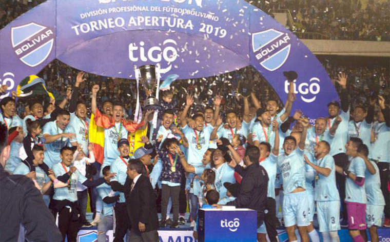 Bolívar festeja tras perder el clásico