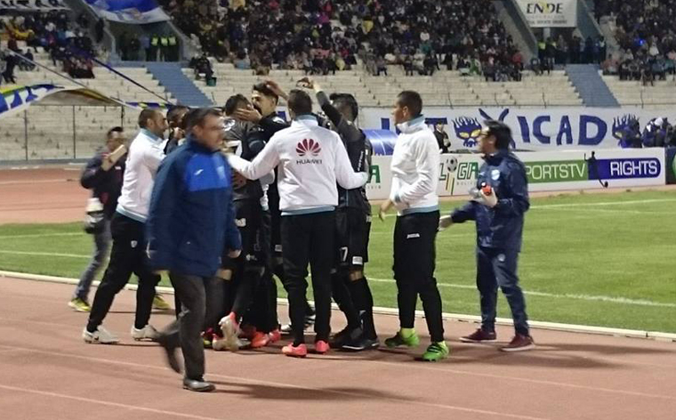 Bolívar gana en Oruro