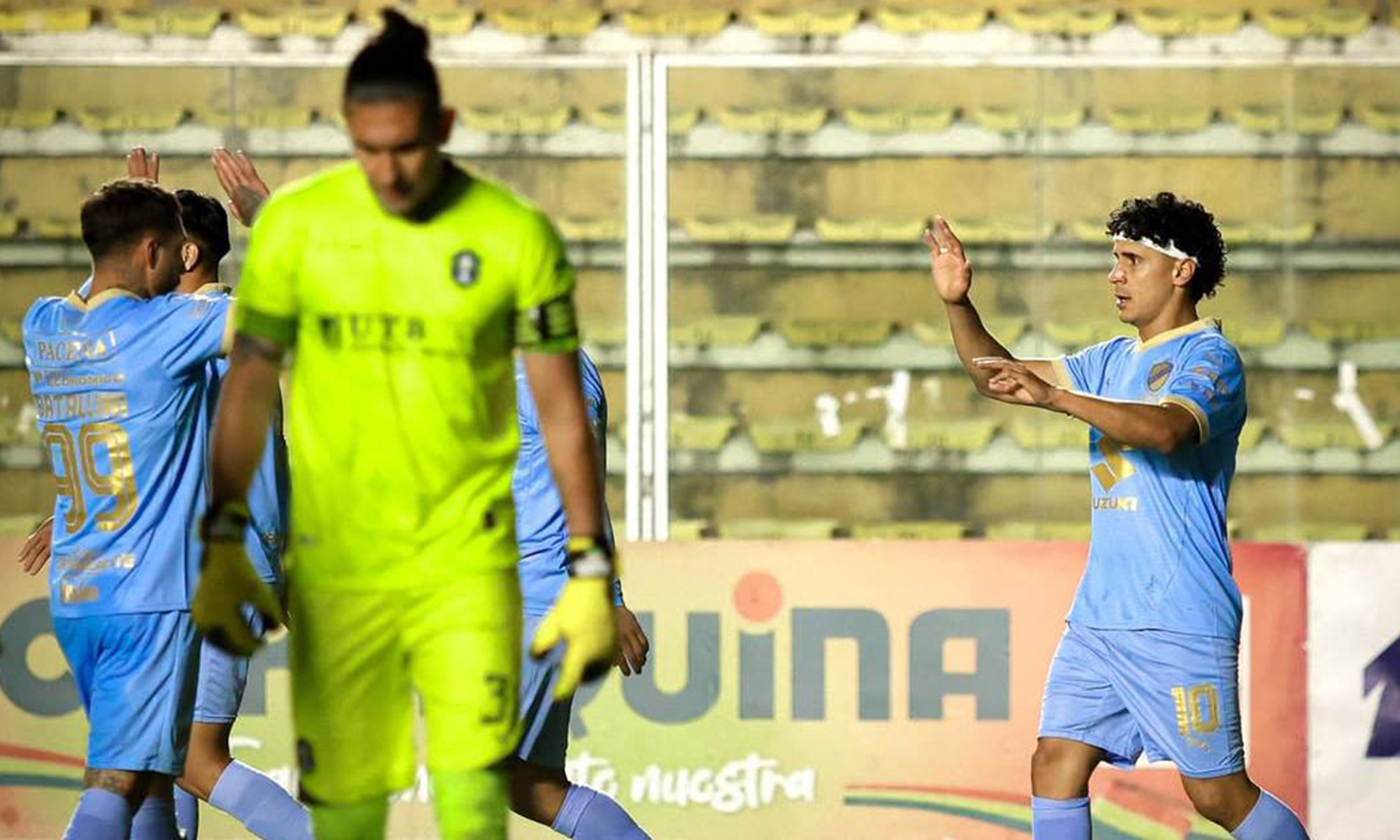 Bolívar liquidó a San Antonio en el Siles