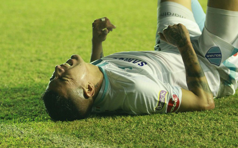 Bolívar recupera golpeados