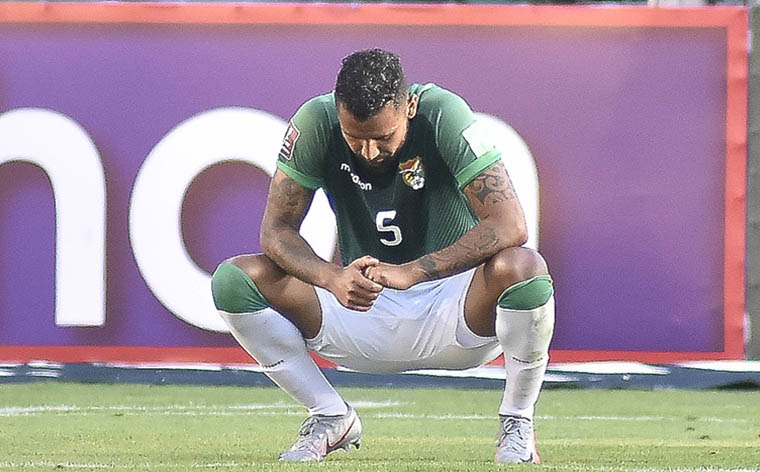 Bolivia cae ante Ecuador