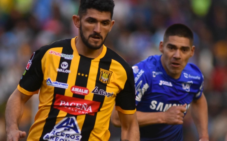 Clásico nacional en Villa Tunari