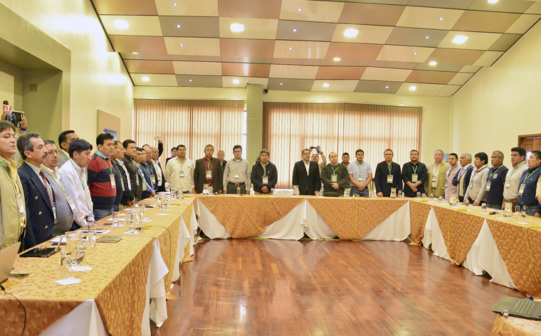 Congreso para escuchar a Salinas