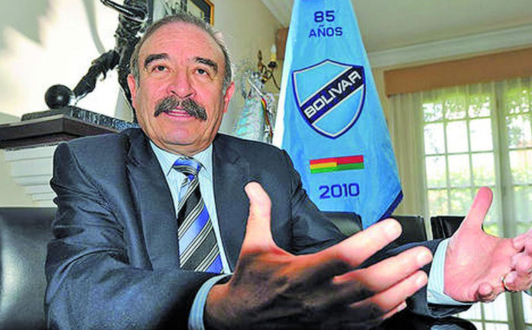 Cortita y al pie