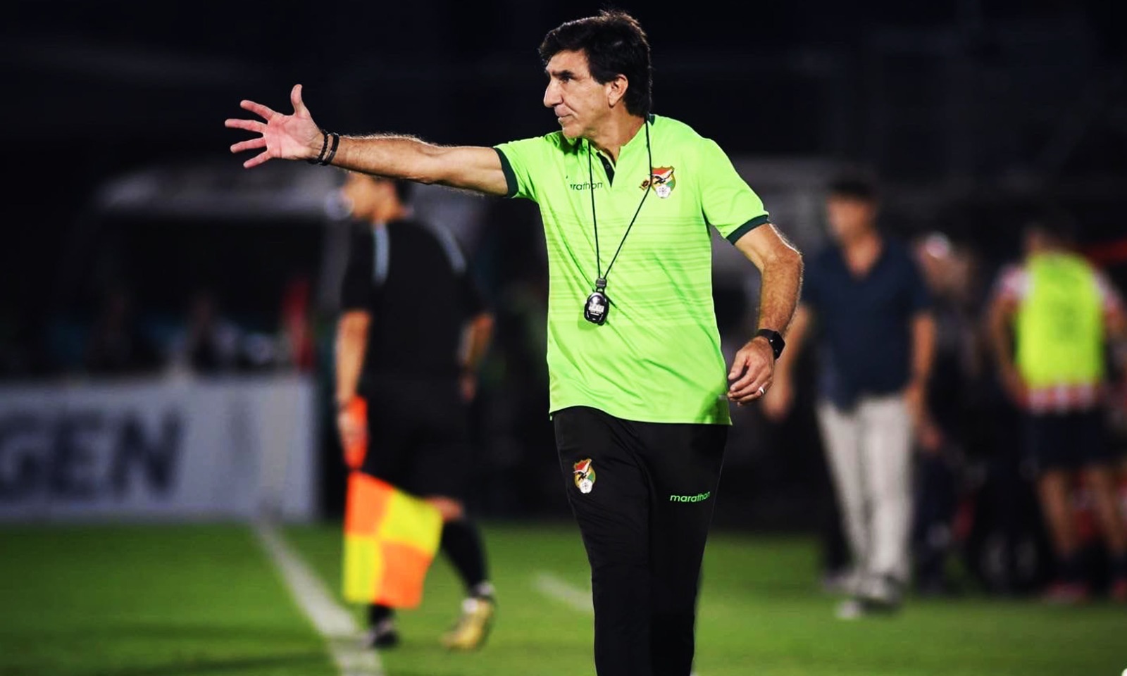 Costas defiende a los jugadores 