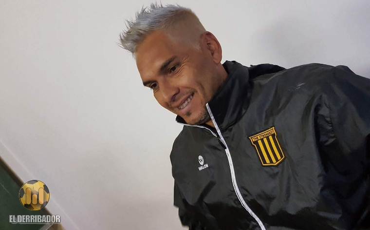 Daniel platinado