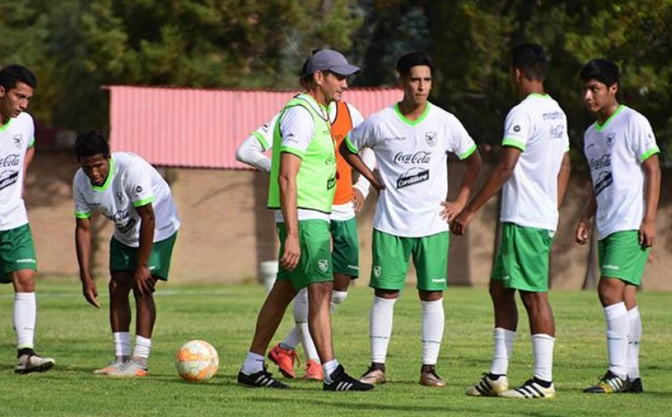 Debut complicado