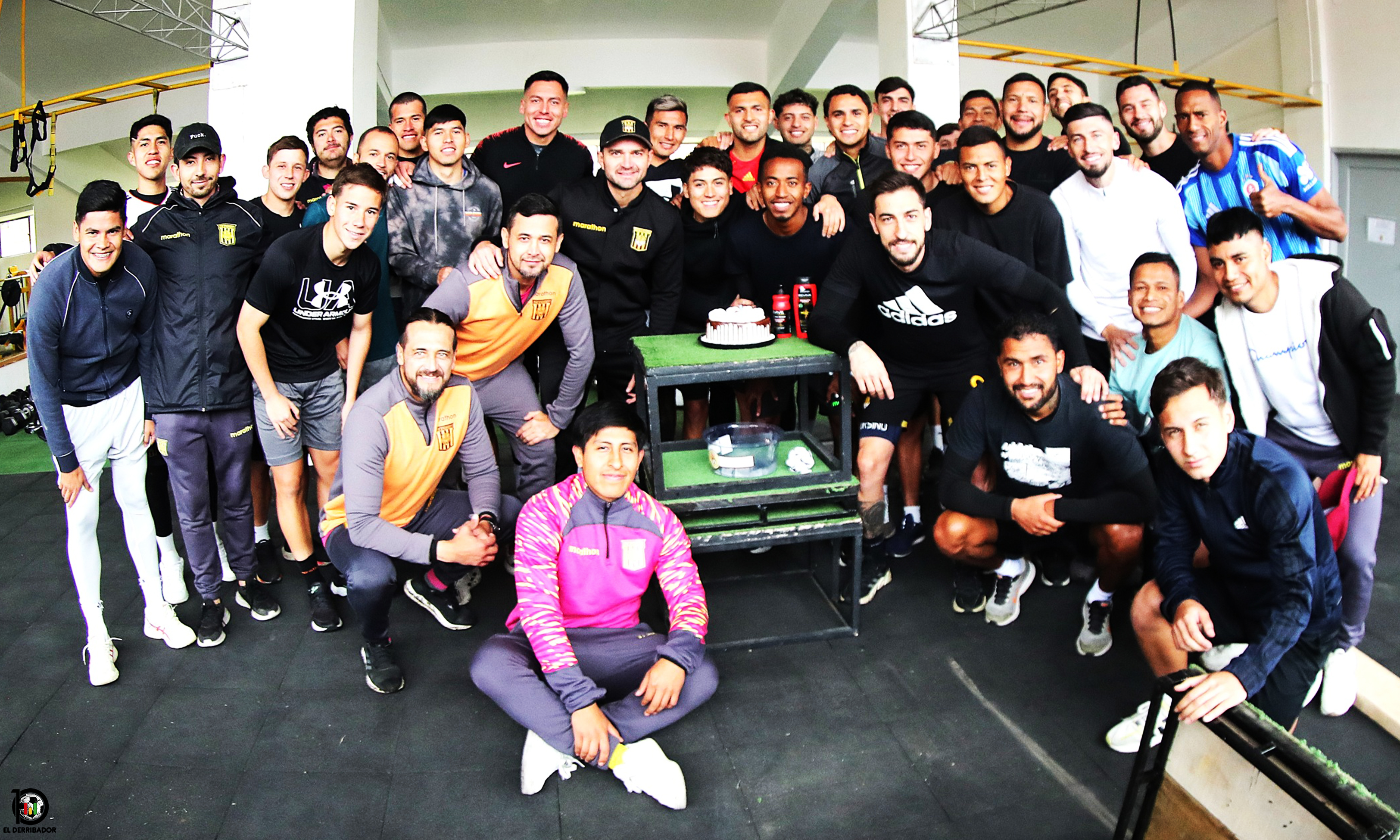 El club al hombro de los jugadores