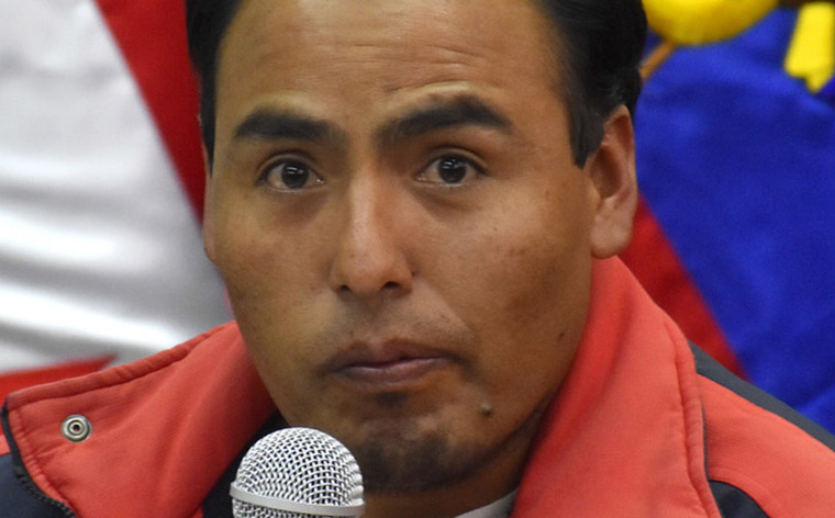 El ministro pide paciencia al fútbol