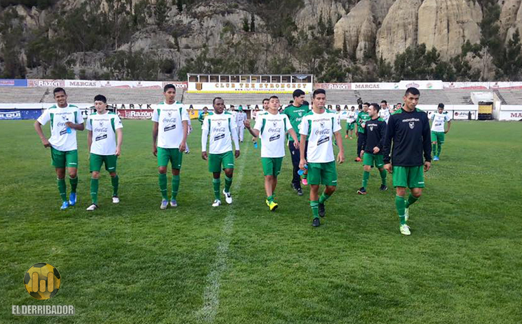 El onceno, con los cinco jugadores del exterior