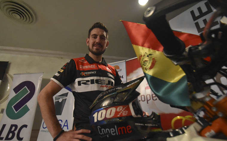 El único piloto boliviano