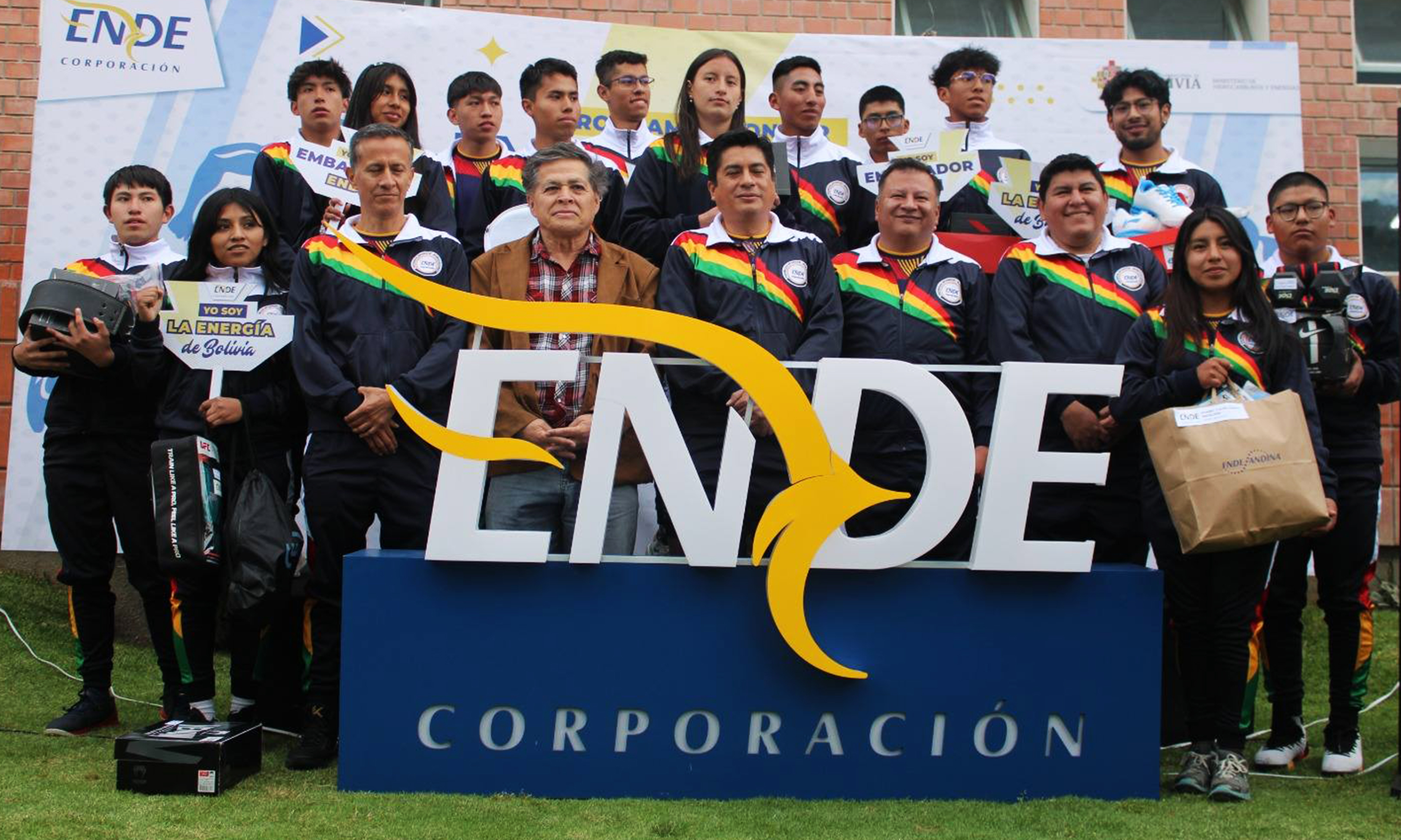 Embajadores ENDE, el proyecto que busca una medalla