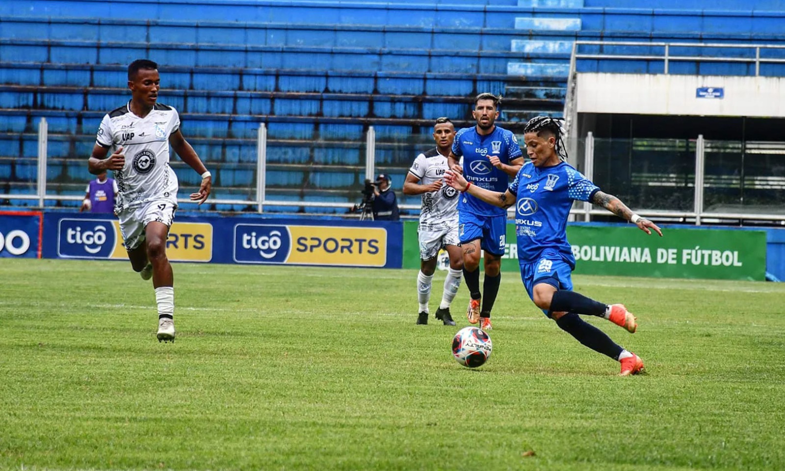 Empate en el Trópico 
