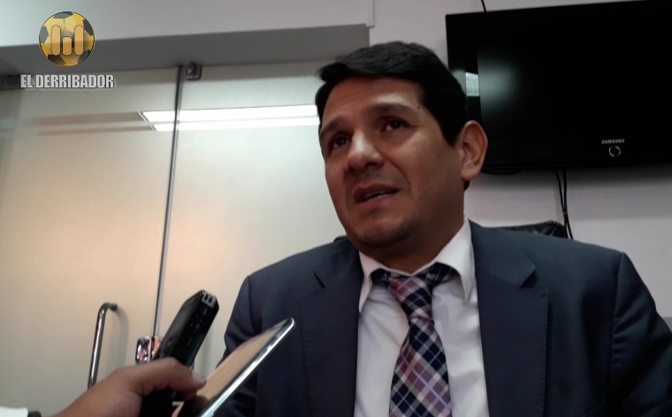 Farías tiene defensa