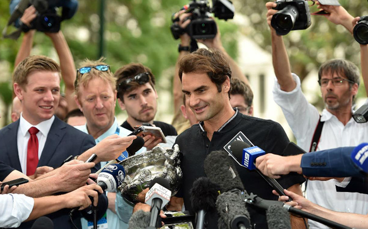 Federer cuenta su fiesta