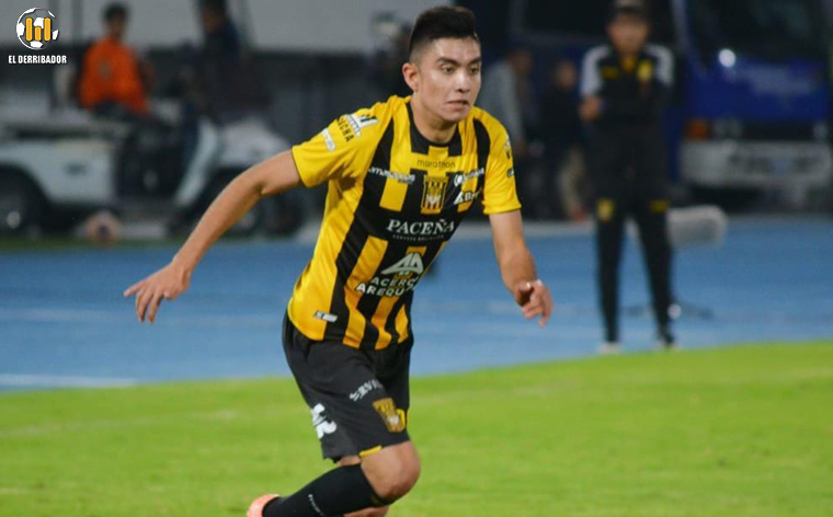 Franz Gonzáles contento de estar en Achumani