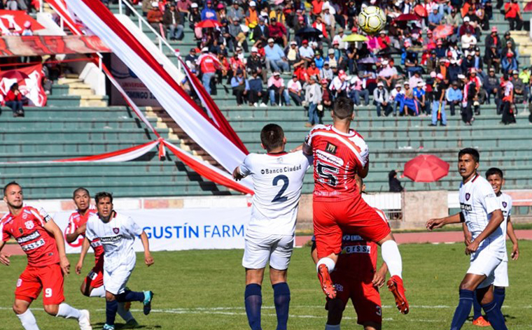 Fútbol en el Patria