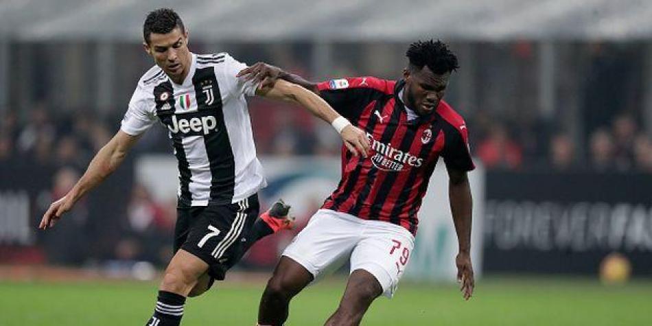 Juventus y Milan disputan la Supercopa en Arabia Saudí en ...