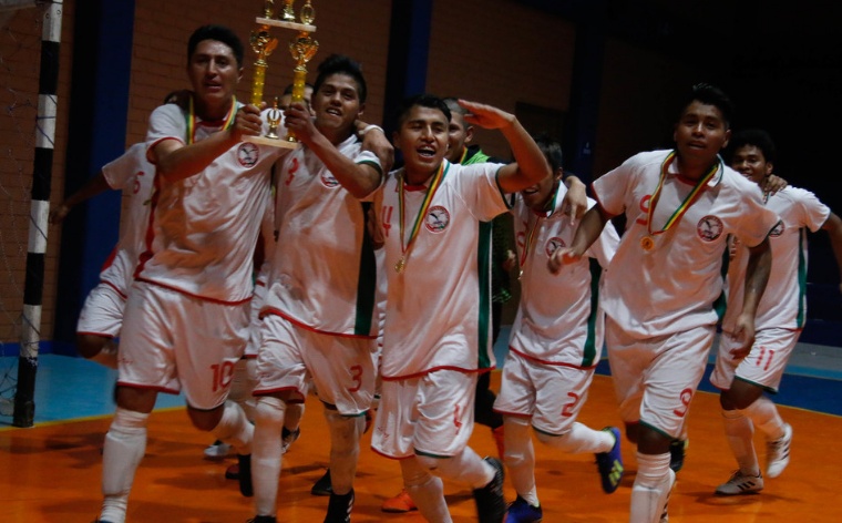 La Paz se coronó en futsal