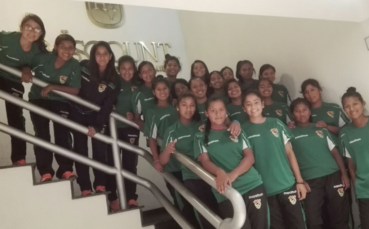 Las chicas debutan hoy
