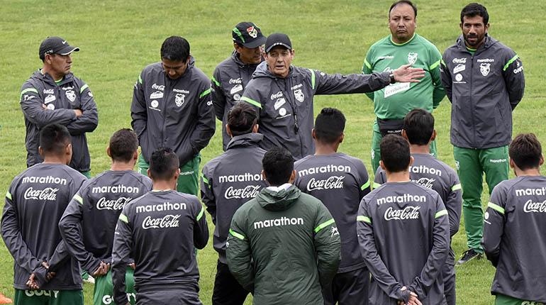 Línea de tres en la selección