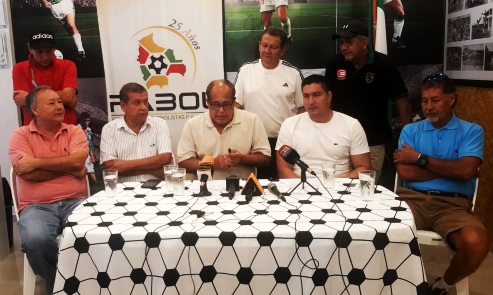 Los clubes deudores 