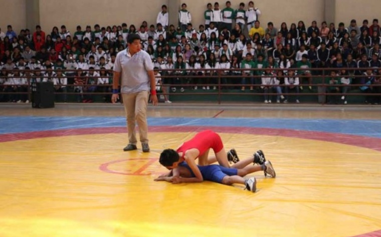 Lucha en Sucre 