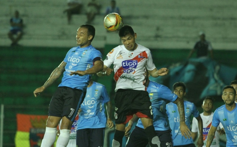 Nacional enfrenta a Blooming 
