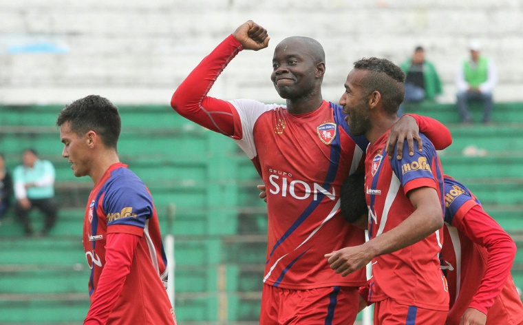 Pari goleador y puntero