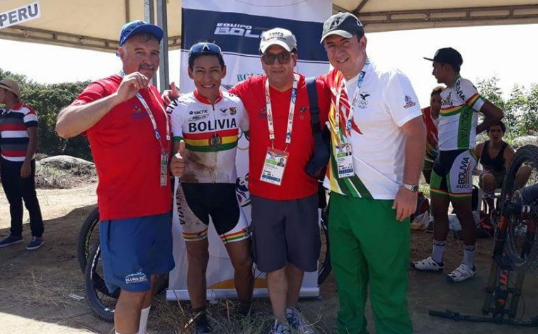 Plata para Gómez