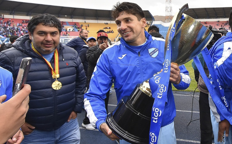 Raldes se compromete