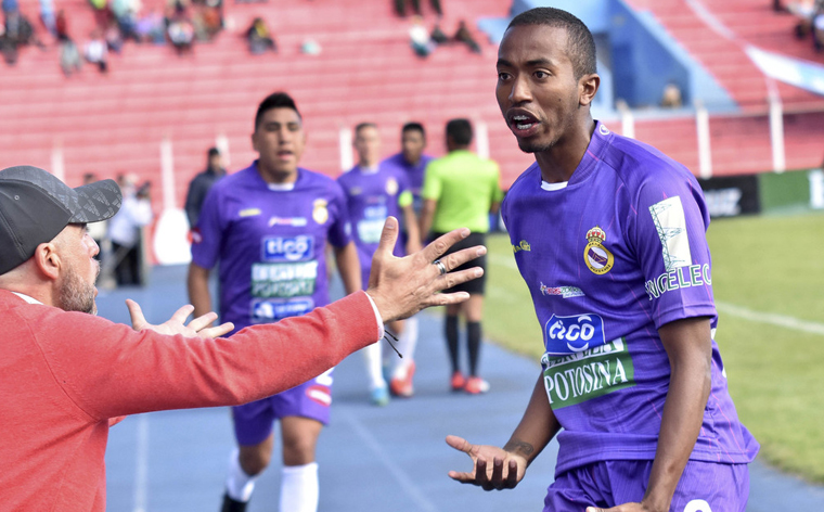 Real con variantes a La Paz