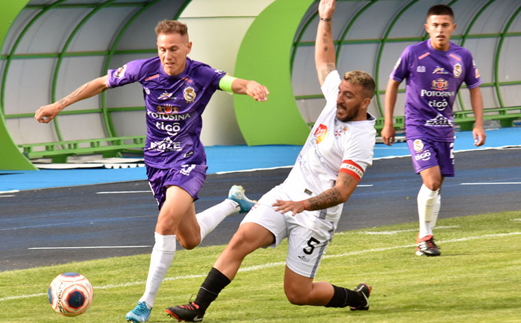 Real Santa Cruz Vs. Real Potosí 
