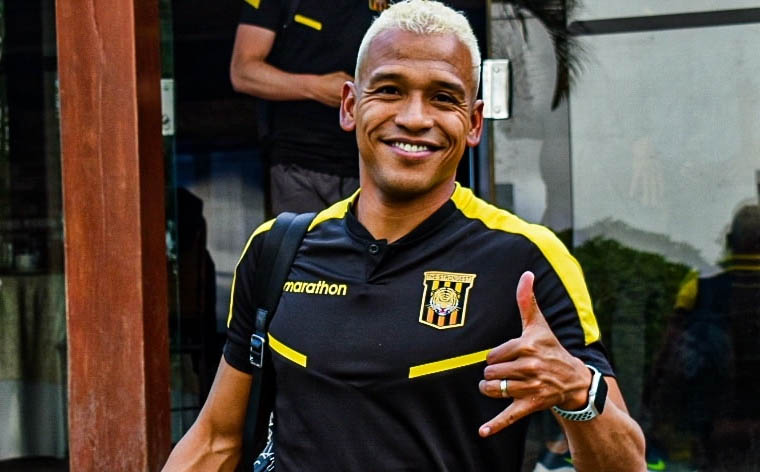 Reinoso desea continuar 