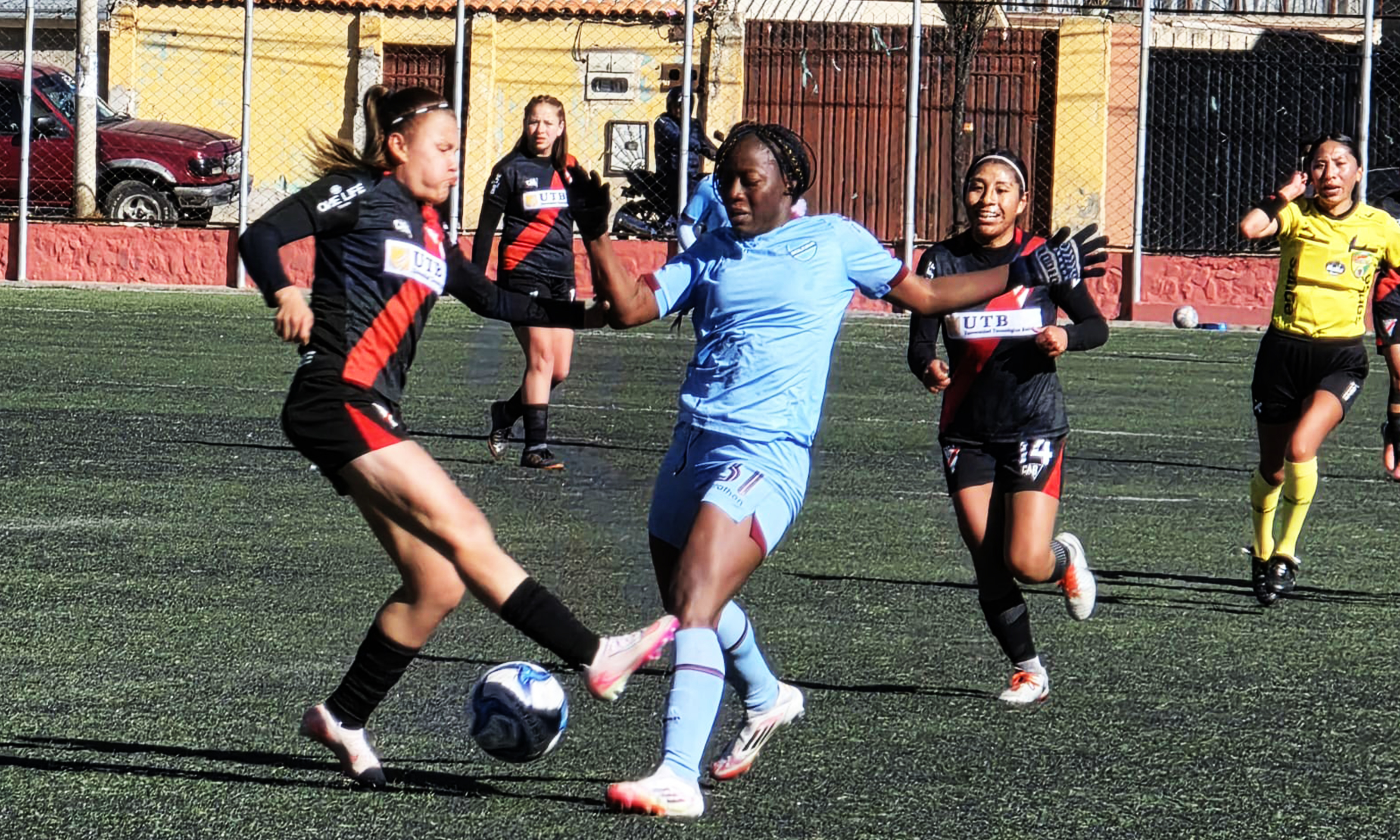 Remontada: Bolívar venció a Always 3 a 2 en la Liga Femenina