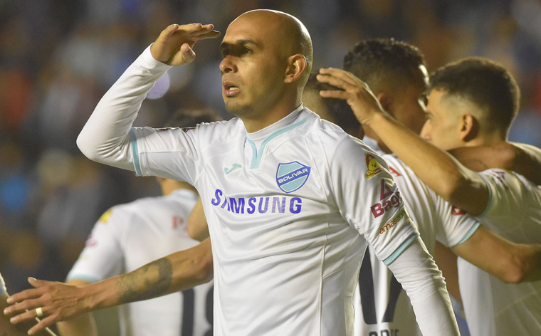 Riquelme espera el llamado