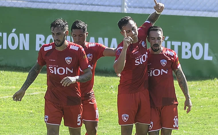 Royal Pari amplía su chance