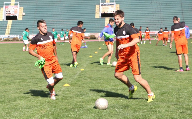 Silvestre vuelve en Universitario