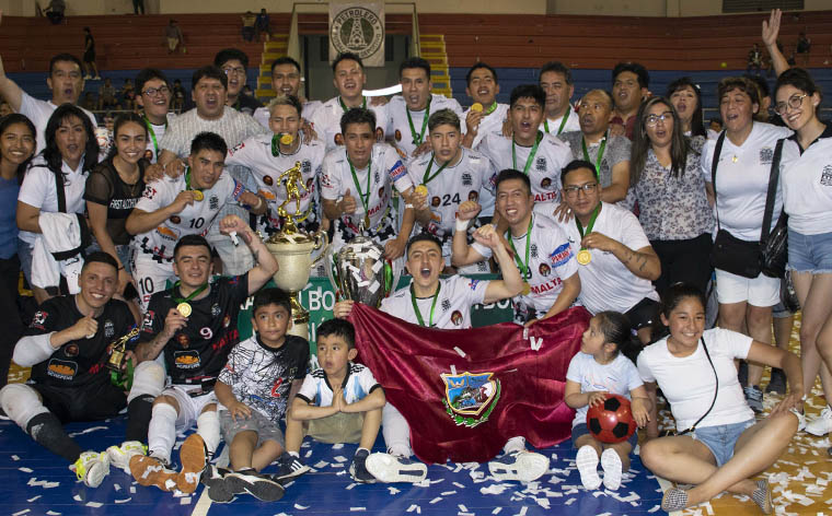 Su primer título 