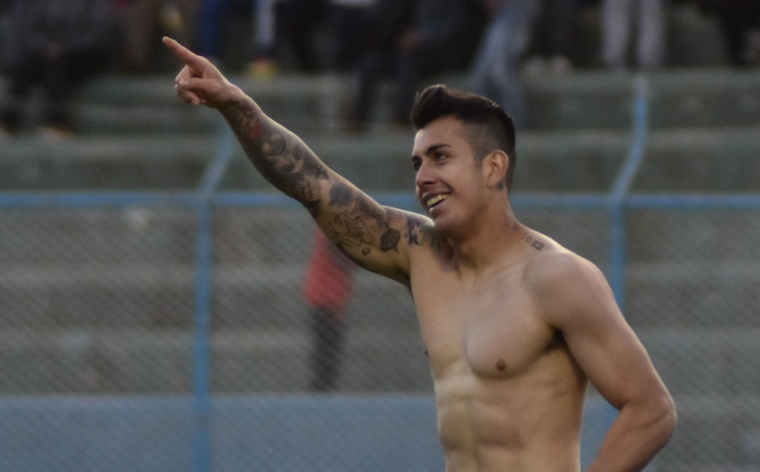Suárez y Reinoso arriba