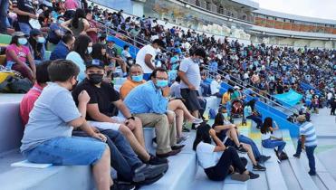 350 personas podrán estar en los estadios 