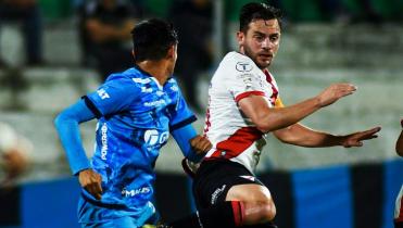 Always le amargó la noche a Blooming