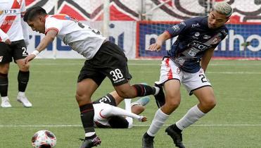 ALWAYS READY  Vs. NACIONAL POTOSÍ en  la Radio 